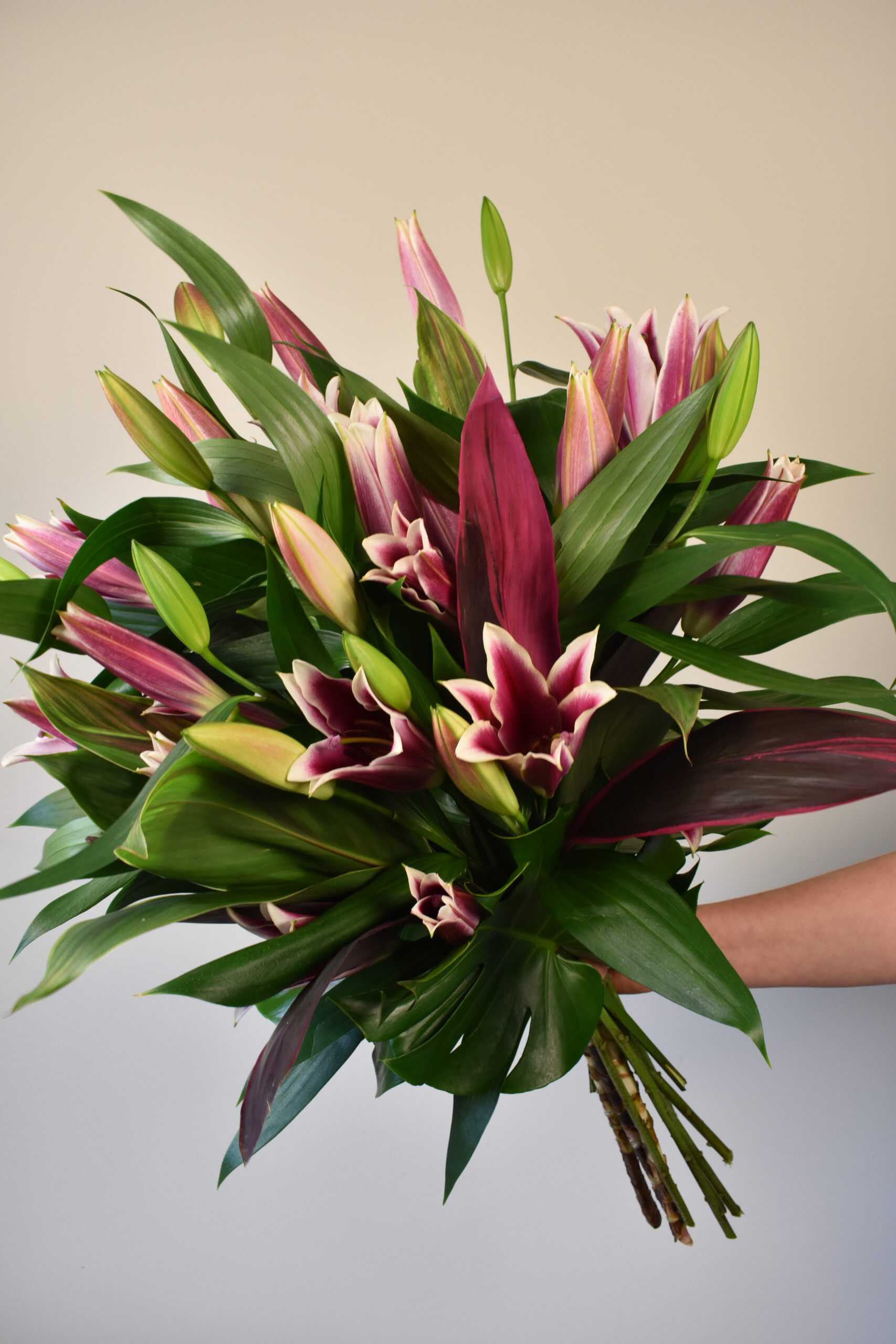 Bodie Lily Flower Arrangement